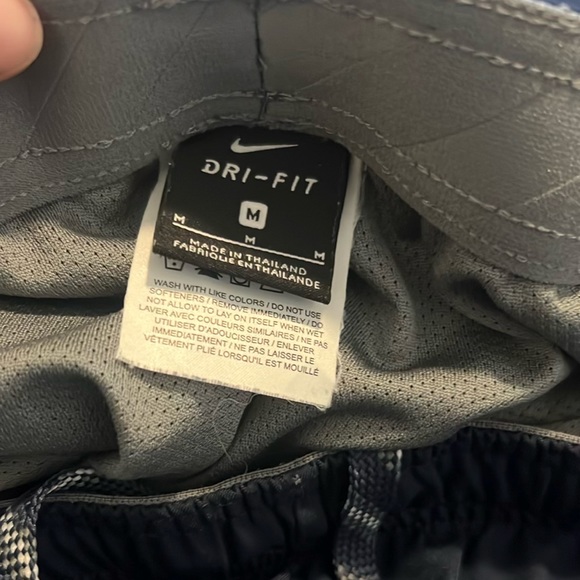 Navy Nike sweats - Picture 2 of 4